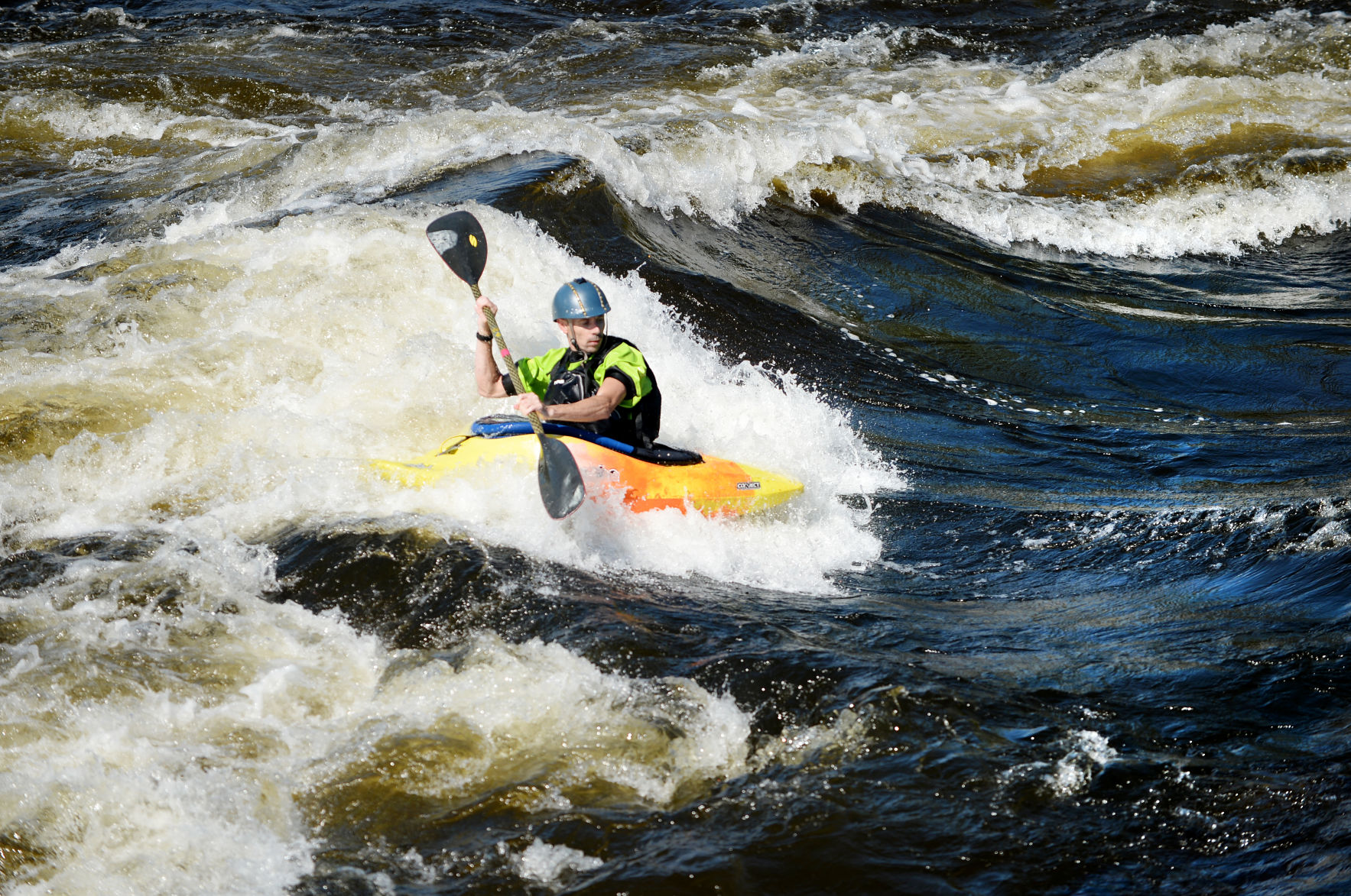 0901_wdj_aj_Kayak2.jpg